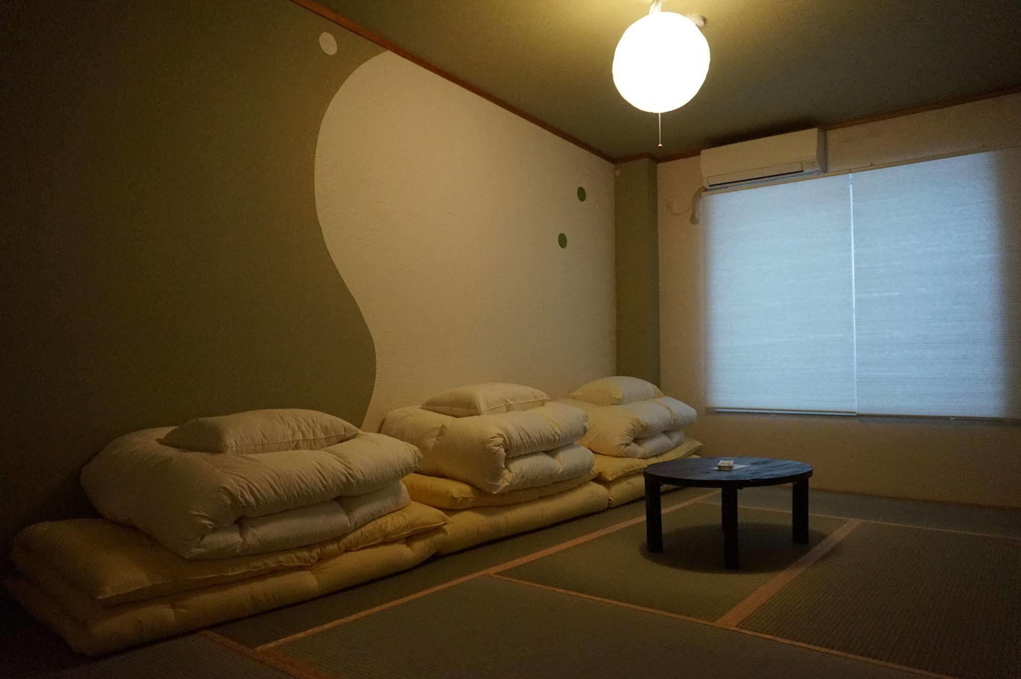 Uni Hostel Ōsaka Exterior foto